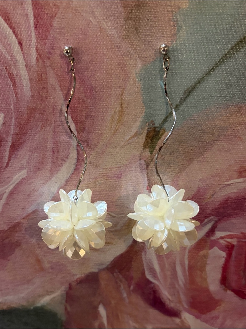 Pearlescent ivory flower drop earrings